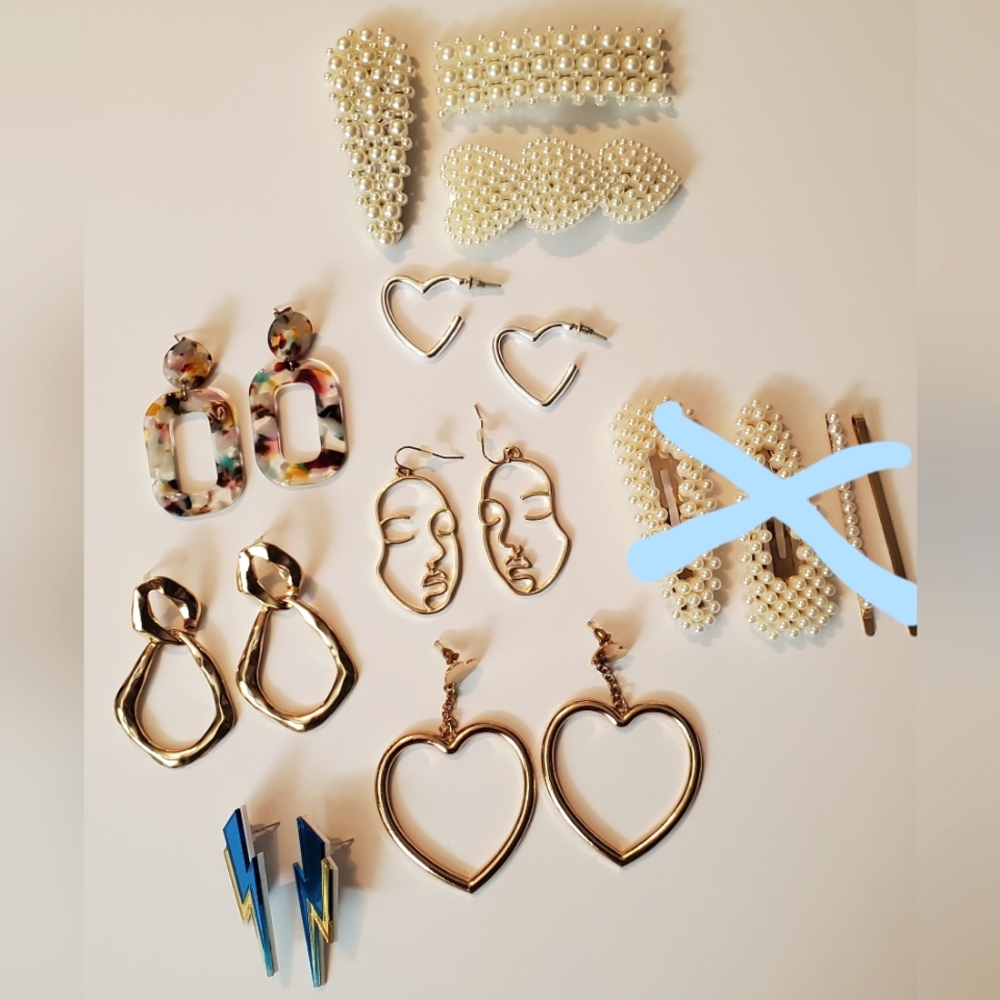 💝 FREE WITH PURCHASE - Earrings and Hairclips 💝